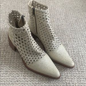 Free people cream boots size 36